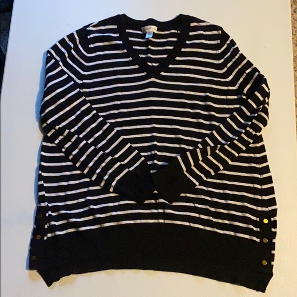 Jaclyn Smith Sweaters - Jaclyn Smith Striped Sweater Black White Size L